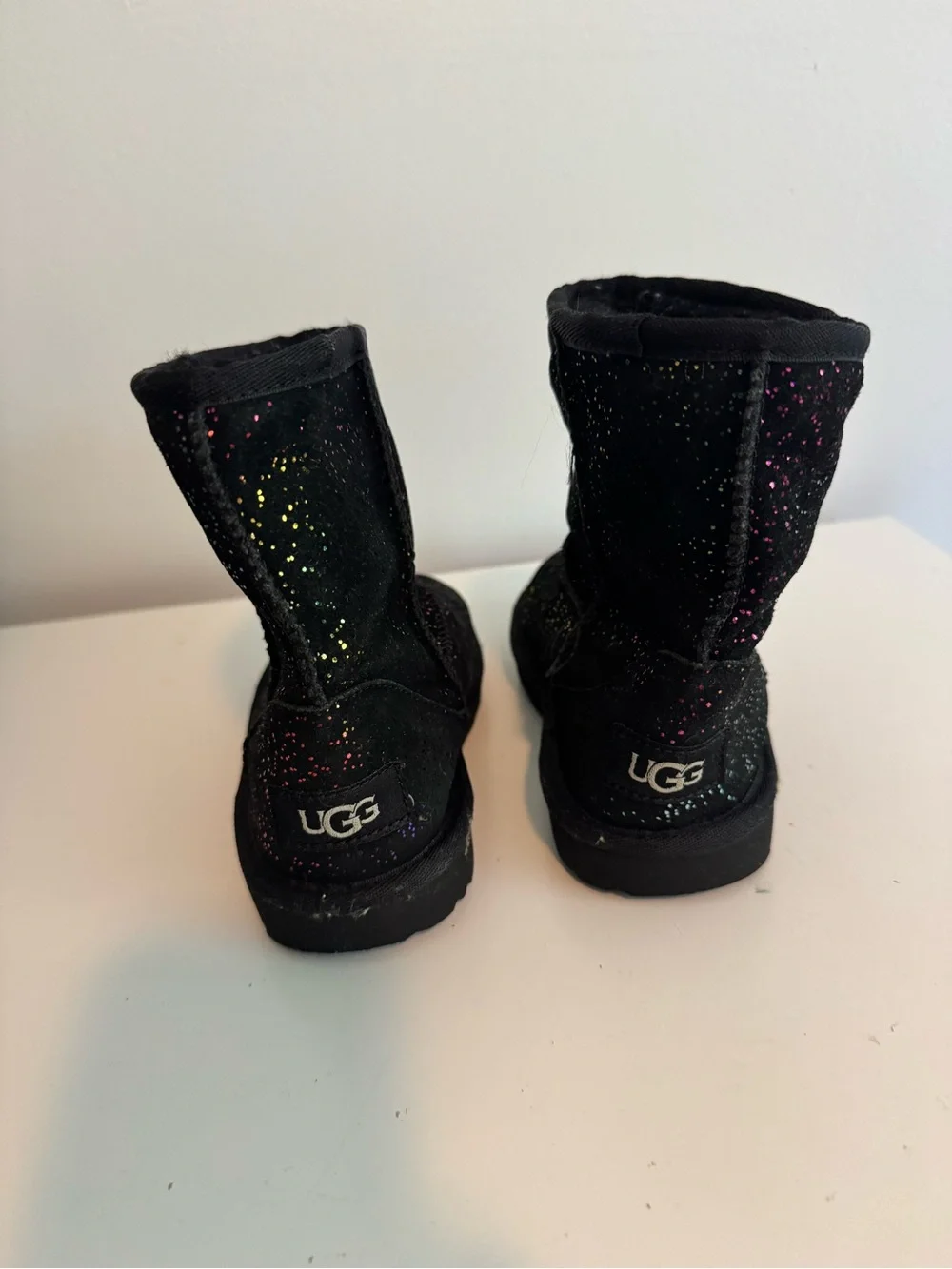 UGG Kids' Classic II Shimmer Sky boots size 11